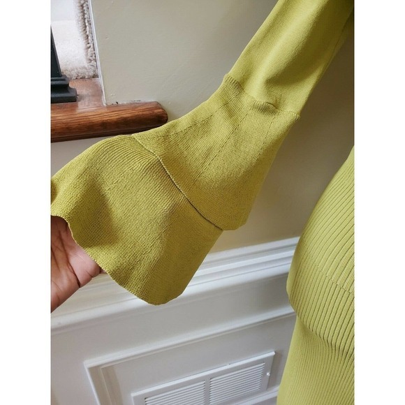 Eva Mendes 2 Piece Top (XS) & Skirt (SMALL) - Picture 4 of 12